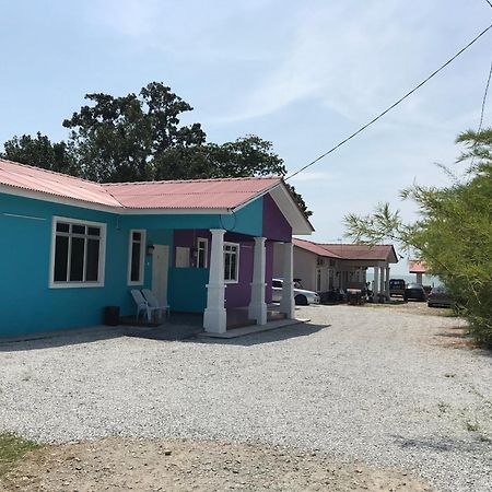 D'Pantai Homestay Kuala Sg. Baru Малакка Экстерьер фото
